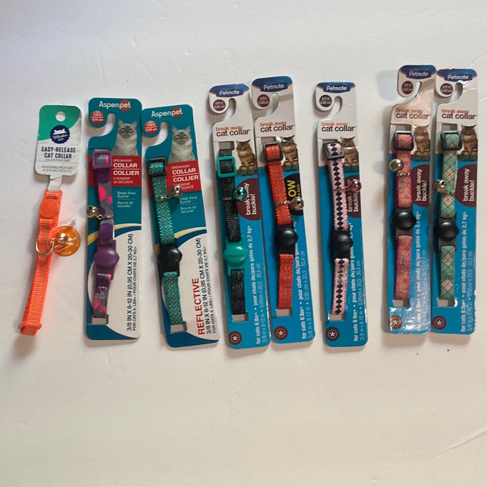 8 brand new cat collars all sold together brand new